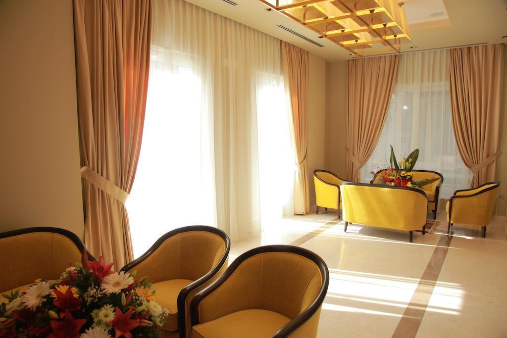 Prestige Hotel Tirana Exterior foto